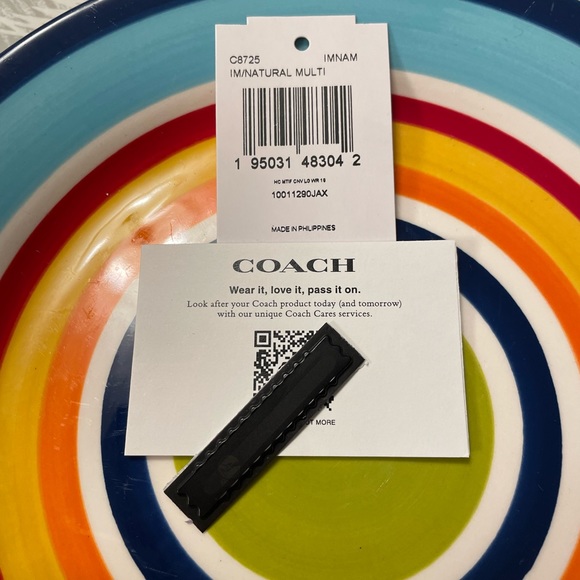 Coach Wristlet - Picture 7 of 8